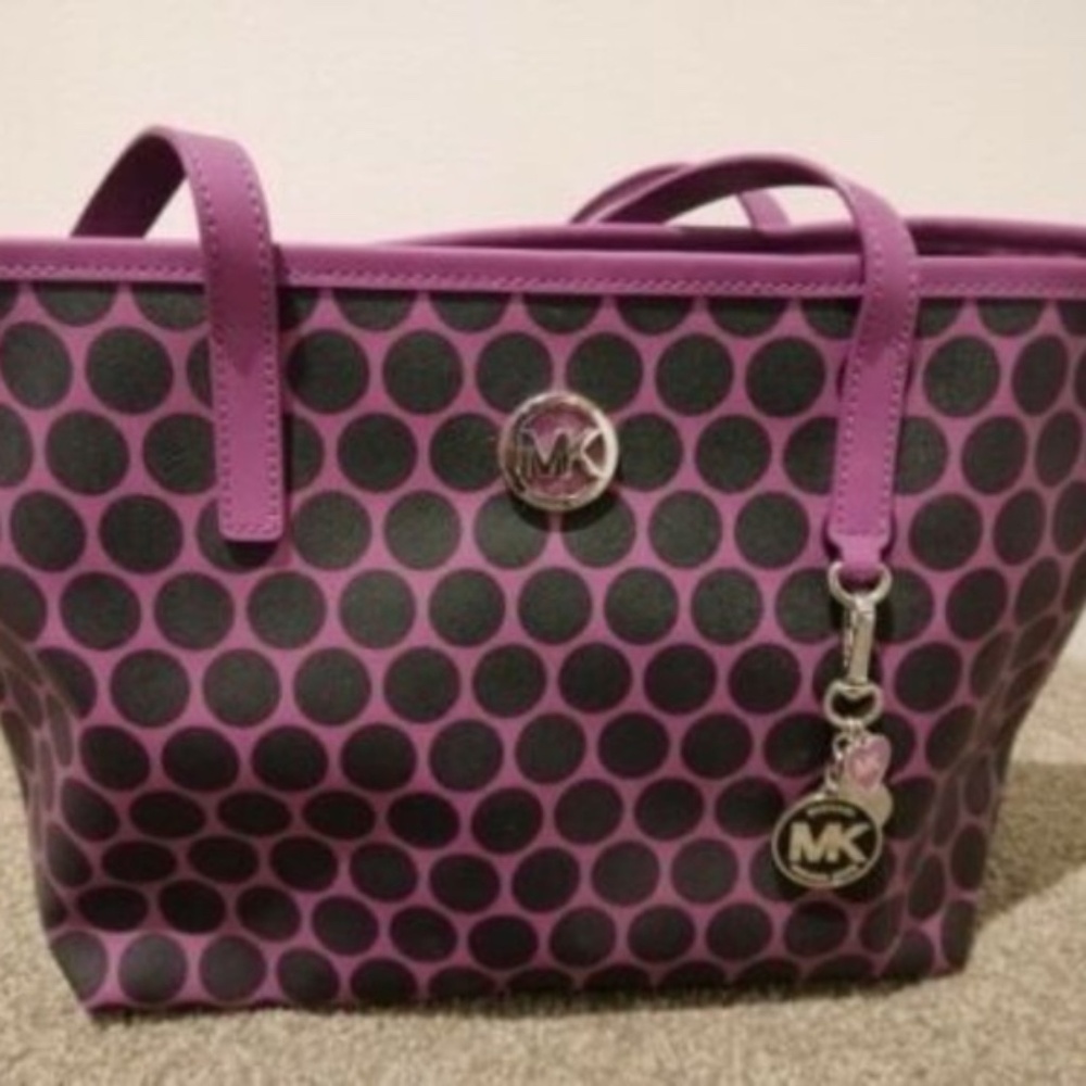 Michael Kors Pomegranate tote black polka dots